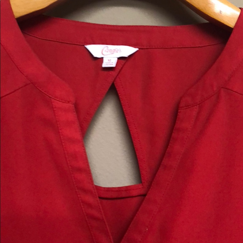Red blouse - Picture 2 of 3